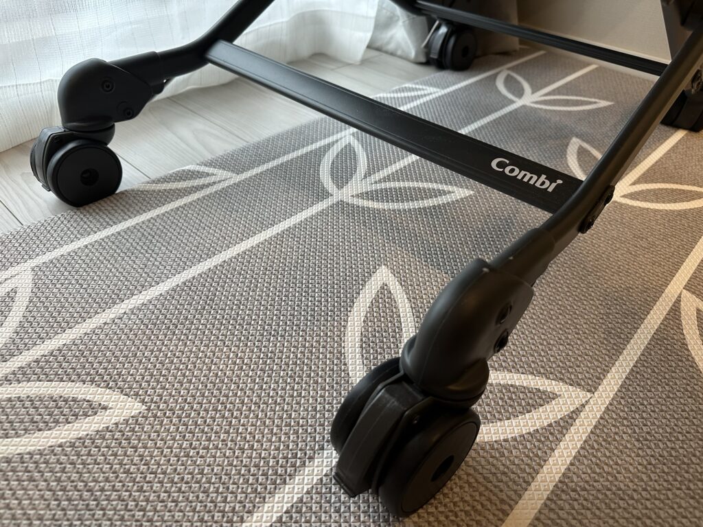 キャスター Combi